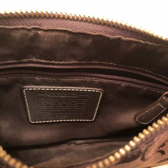 Women’s Coach shoulder purse - Picture 8 of 8